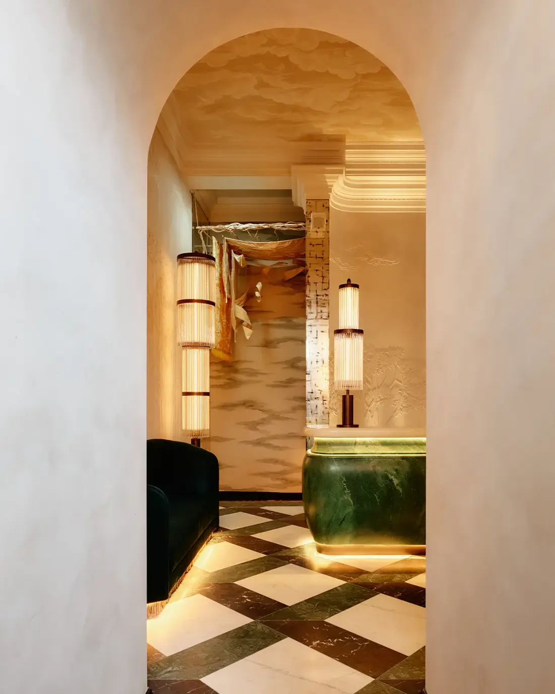 Aki London interior
