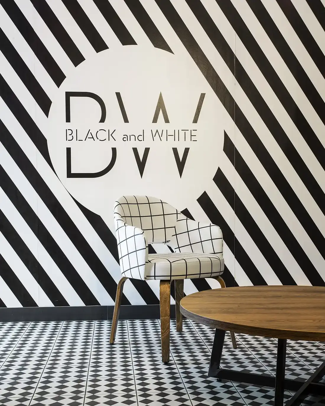 Black & White Burger interior