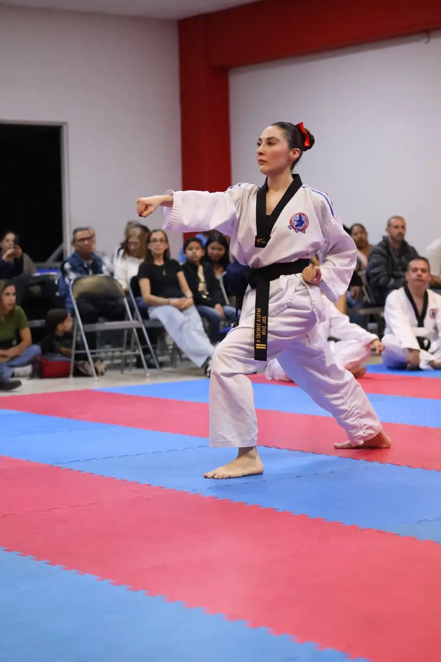 Poomsae cinta negra en clases de Taekwondo Monterrey Cumbres