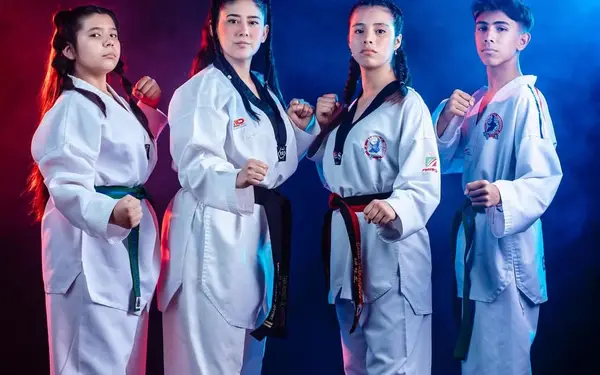 Alumnos infantiles de Taekwondo en Monterrey Cumbres