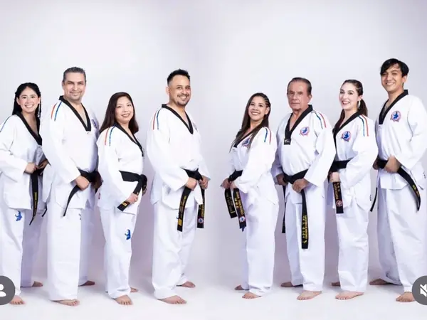 Equipo de instructores GAMA Taekwondo en Monterrey