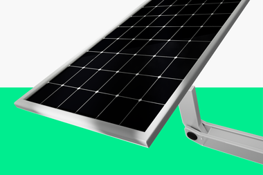 3D-Rendering eines Solarpaneels über einer knallgrünen Fläche.