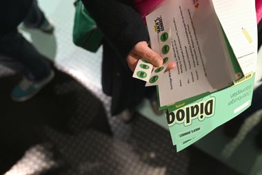 Material bei einer öffentlichen Veranstaltung zum Wärmeplan