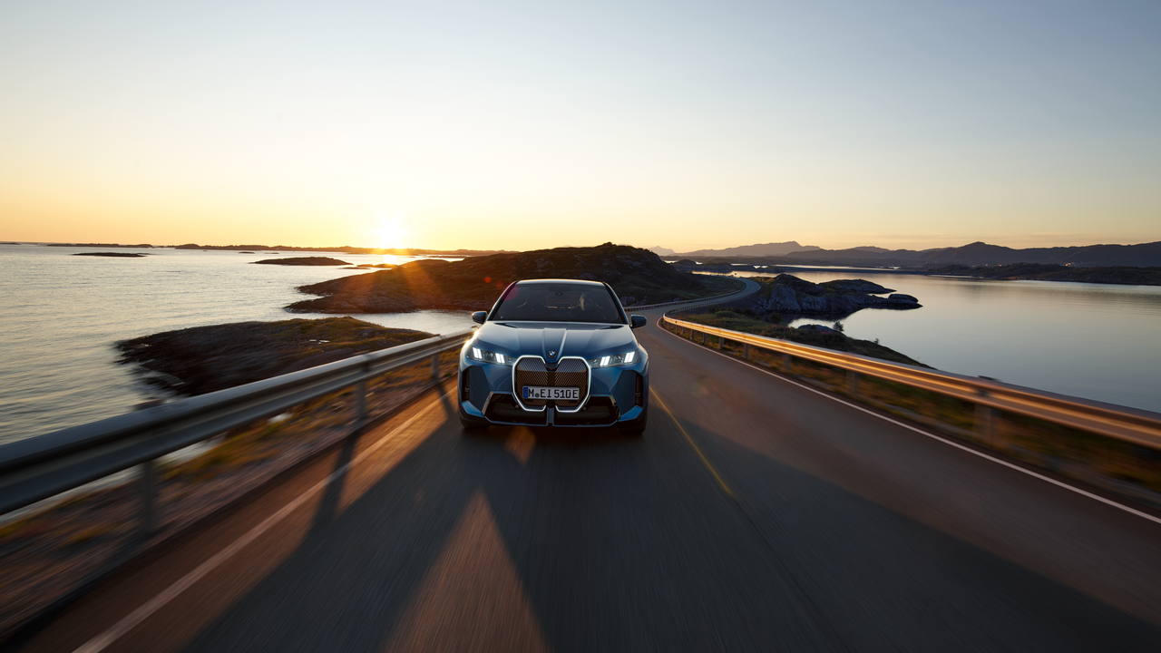 BMW-elektrisiert-Österreich-iX