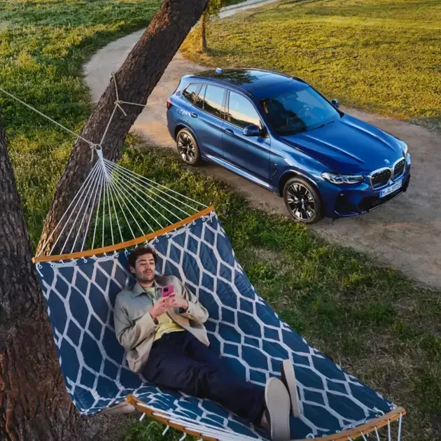 https://a.storyblok.com/f/292711/1920x734/2e6bae9331/bmw-paket-repair.webp