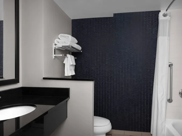 Fairfield Inn & Suites and Courtyard Atlanta Lithia Springs - Image 11