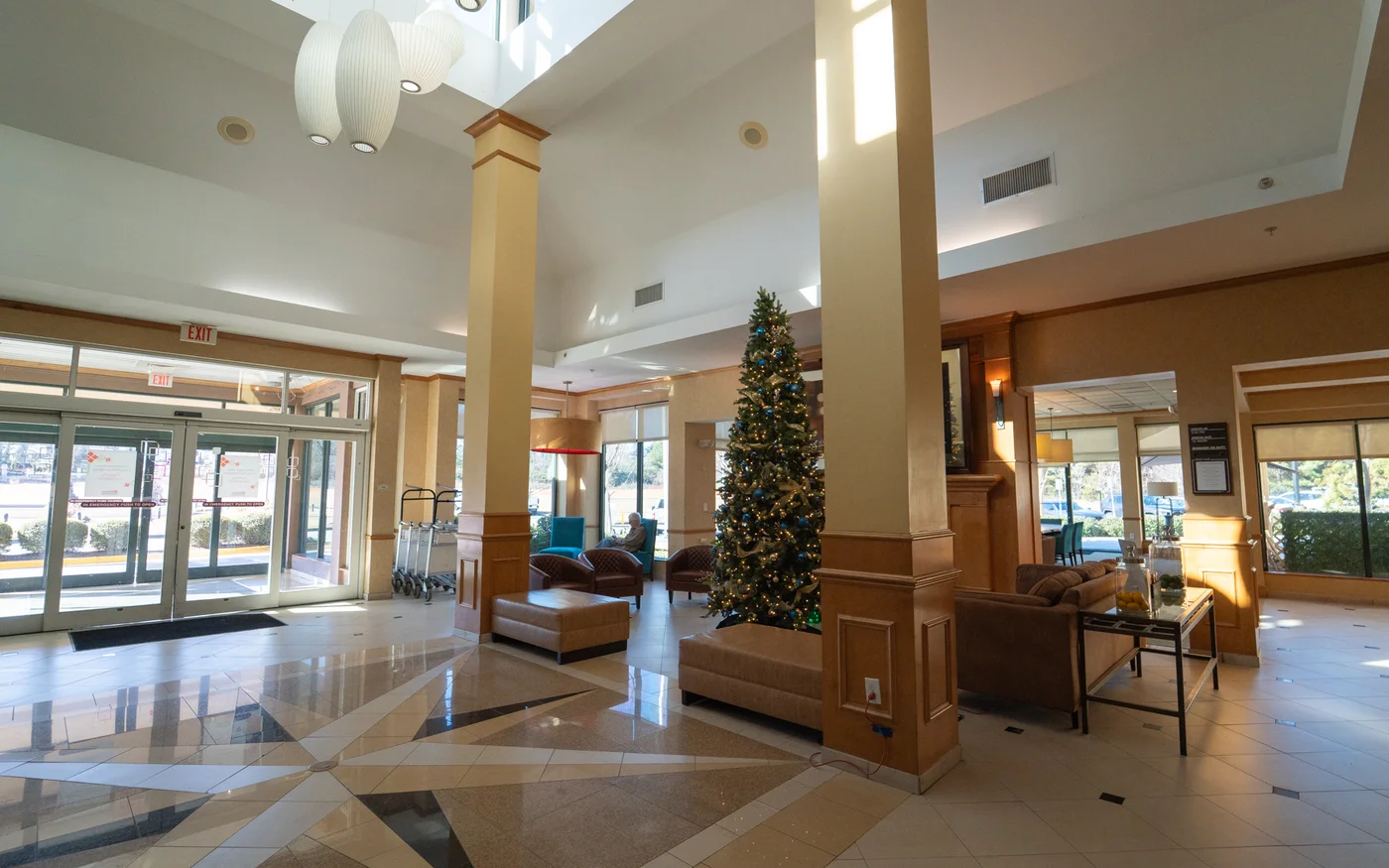 Hilton Garden Inn Atlanta Airport before renovation