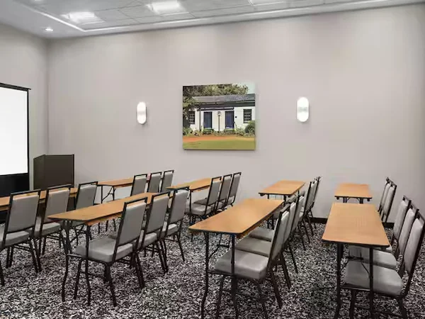 Hampton Inn Duncan SC - Image 7