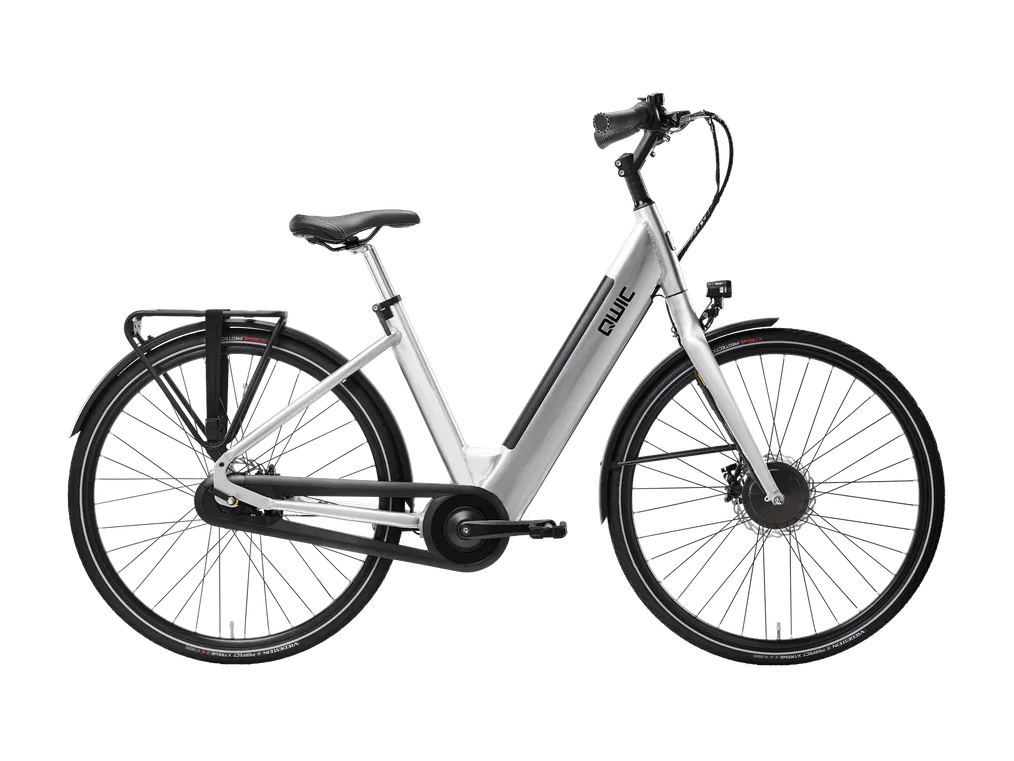 Inter Essential in Brushed Aluminium
