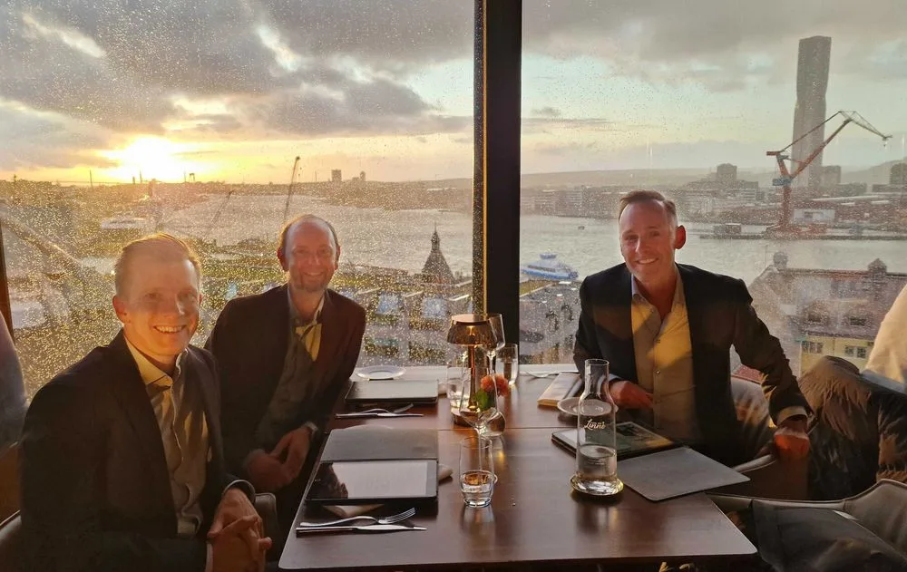 The Cloud Family team at View Skybar & Restaurant