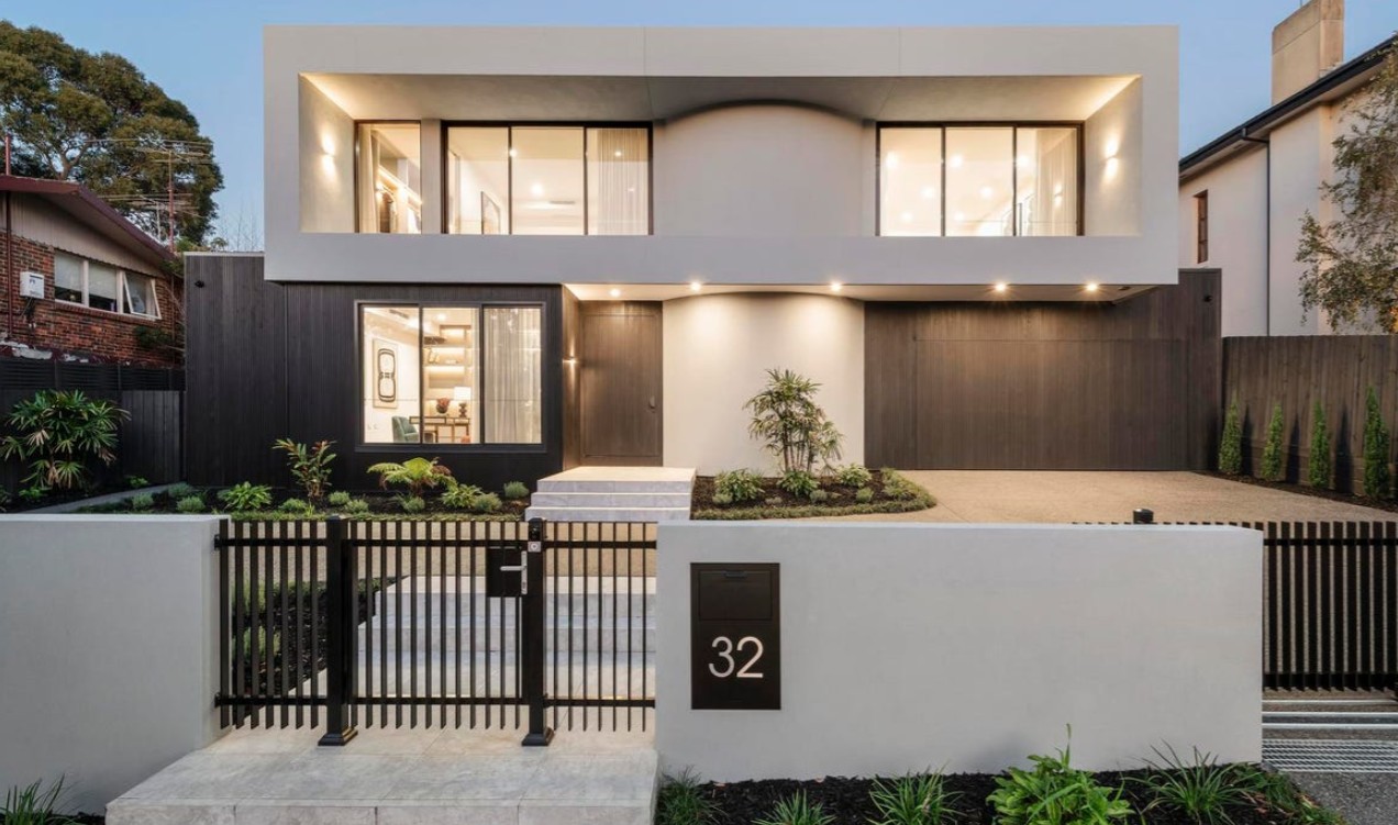 Northbridge Contemporary Residence