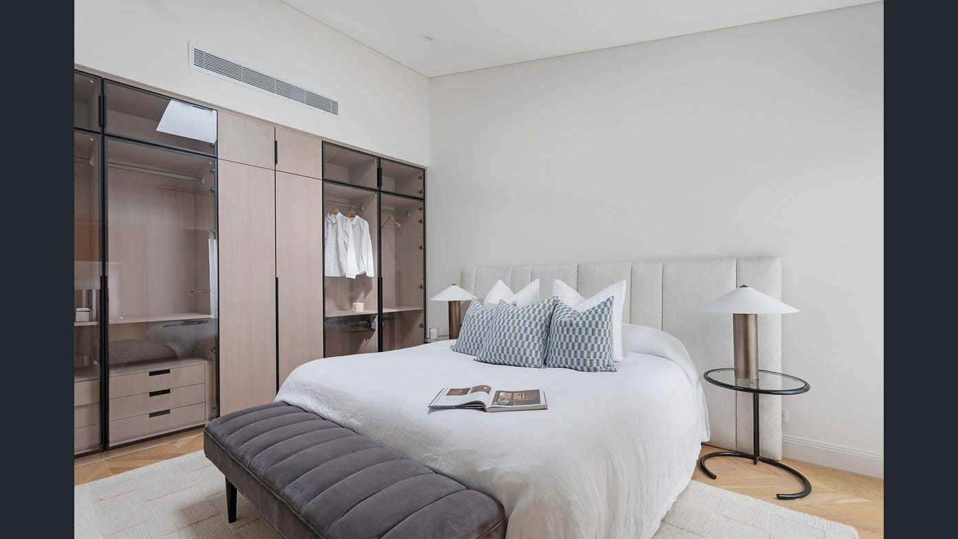 Woolloomooloo Luxury Terraces image 1