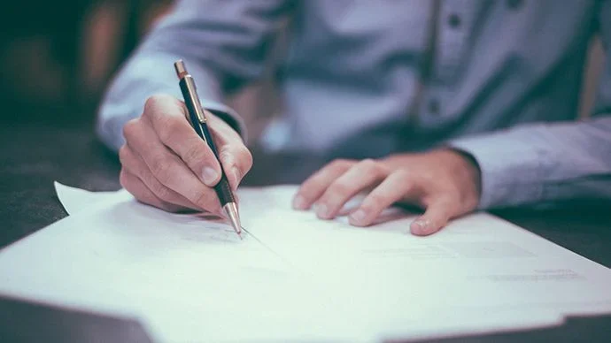Contracts for Motion Design: A Q&A with Lawyer Andy Contiguglia article thumbnail