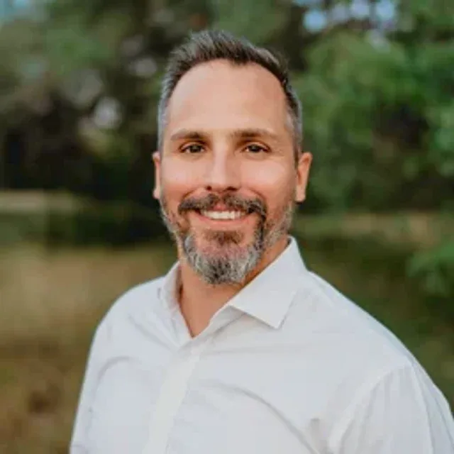 Graham Hutchins headshot