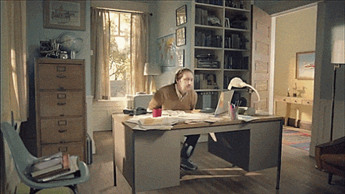 Animated GIF showing messy vs organized Cinema 4D scene hierarchy