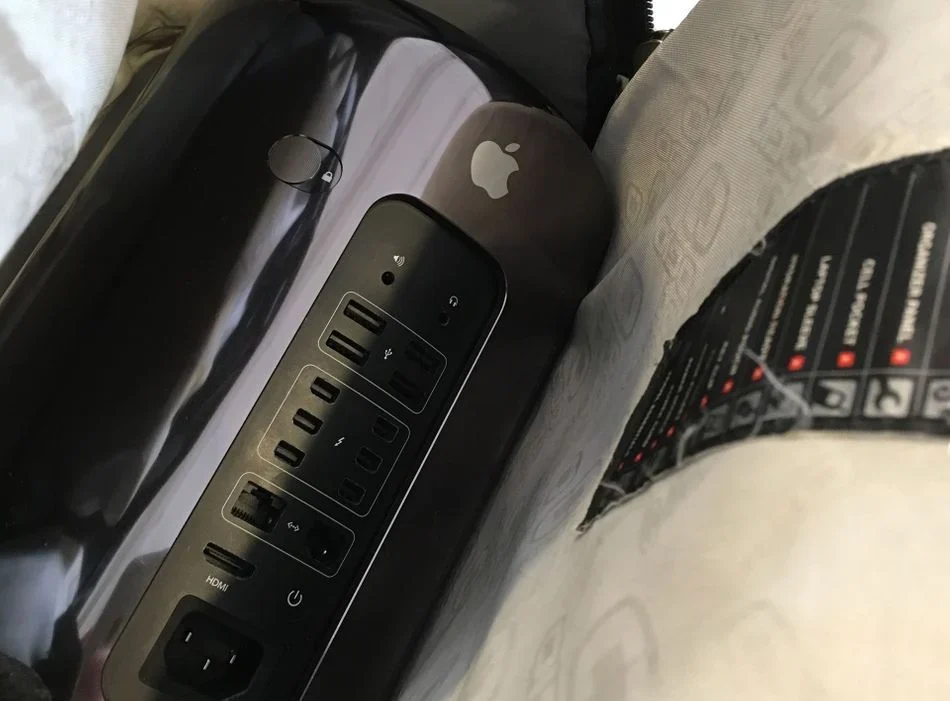 mac_pro_in_bag.jpg