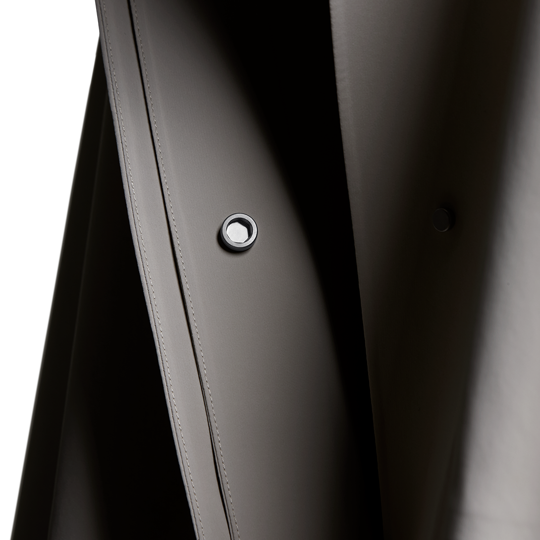Hydra Coat – magnetic buttons