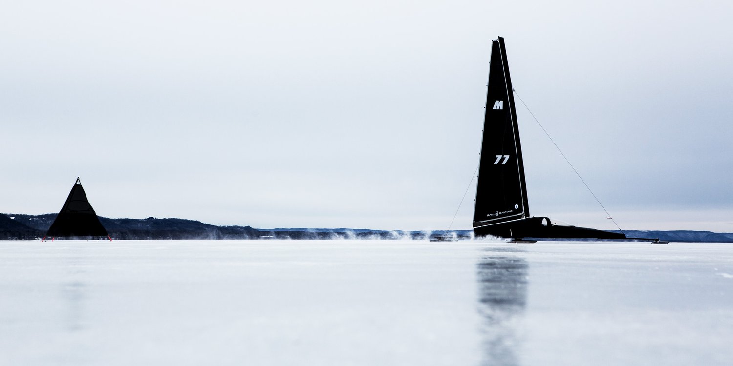 High speed ice sailing