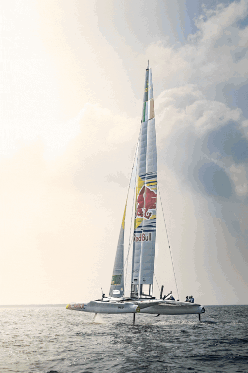 Men's technical sailing