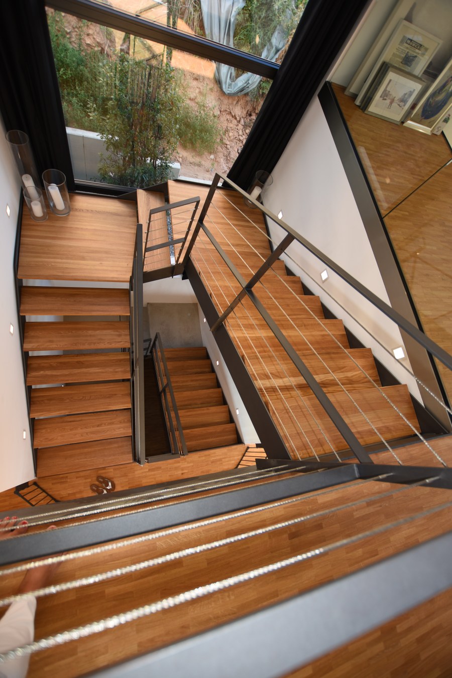 Wohnhaus SCH2 in Wilhelmsfeld — Treppenauge mit Blick nach unten