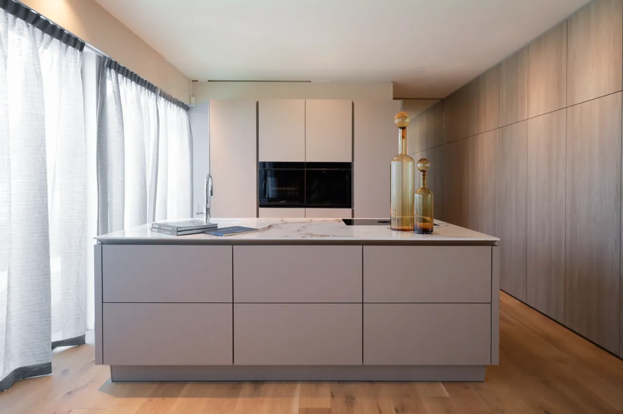 Siematic slx eilandkeuken in achat zijdemat