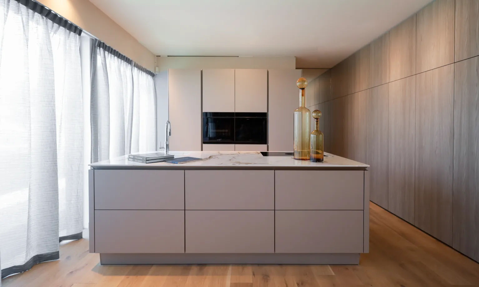 Siematic slx eilandkeuken in achat zijdemat