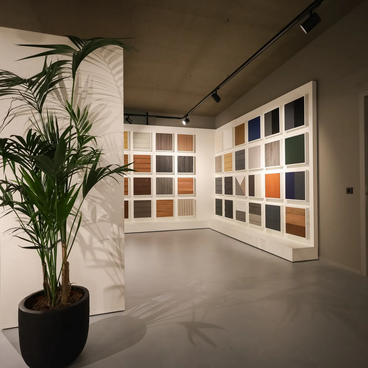 Gevelbekleding in showroom roelofarendsveen 1