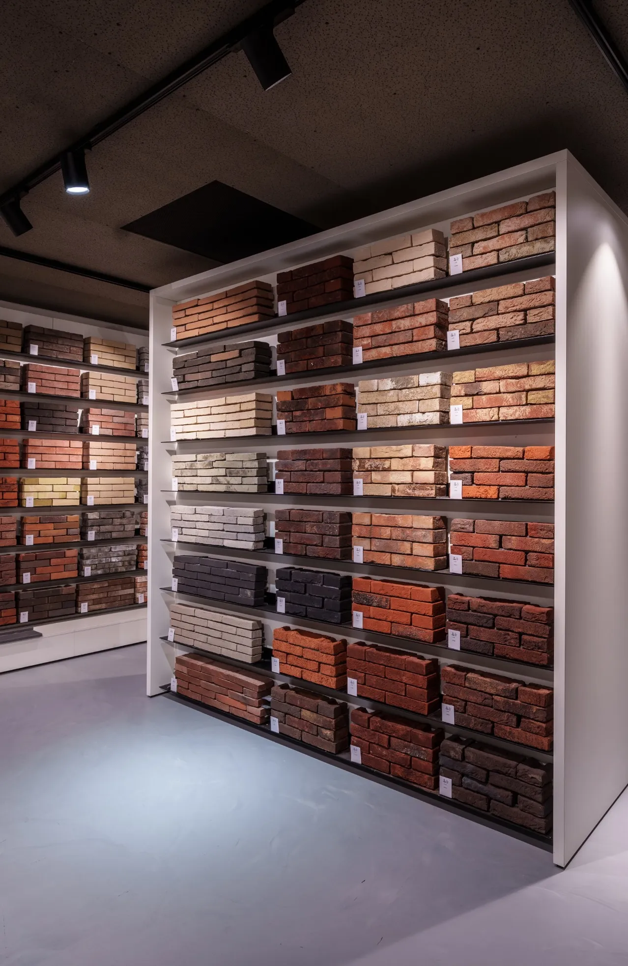 Bakstenen showroom roelofarendsveen