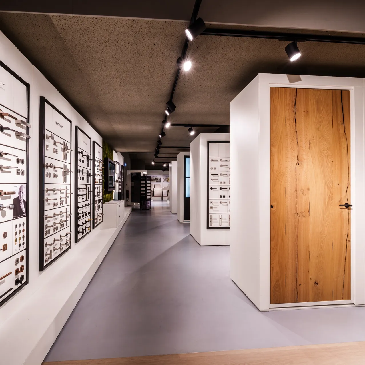 Showroom roelofarendsveen
