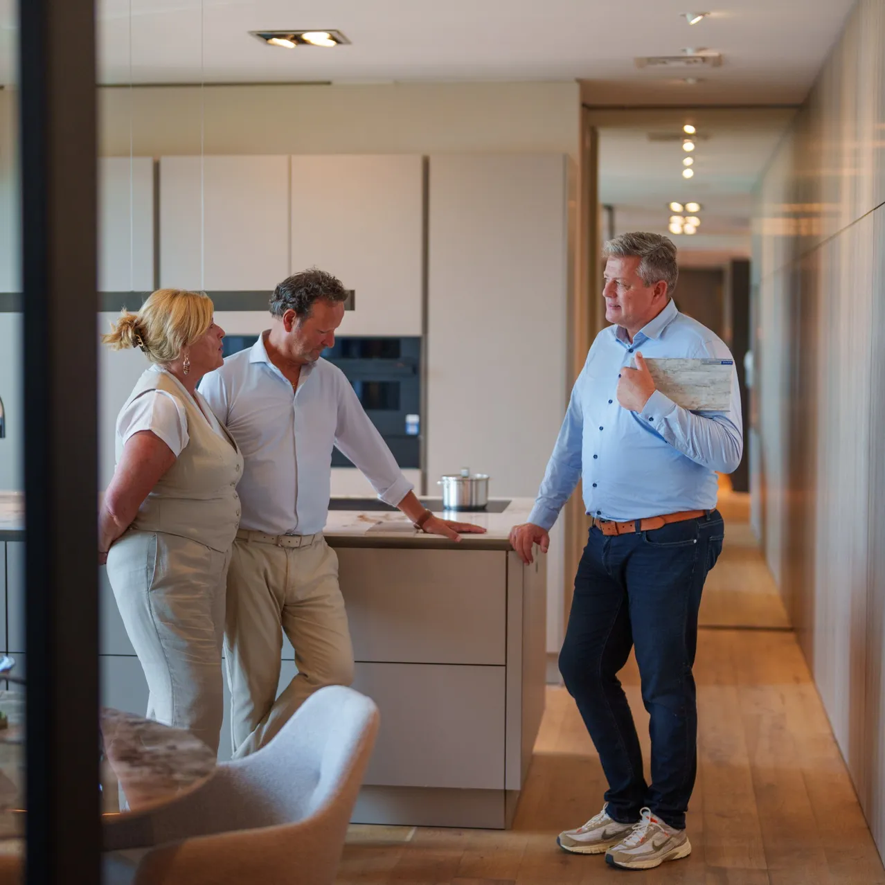 Adviesgesprek keukens showroom aalsmeer 10