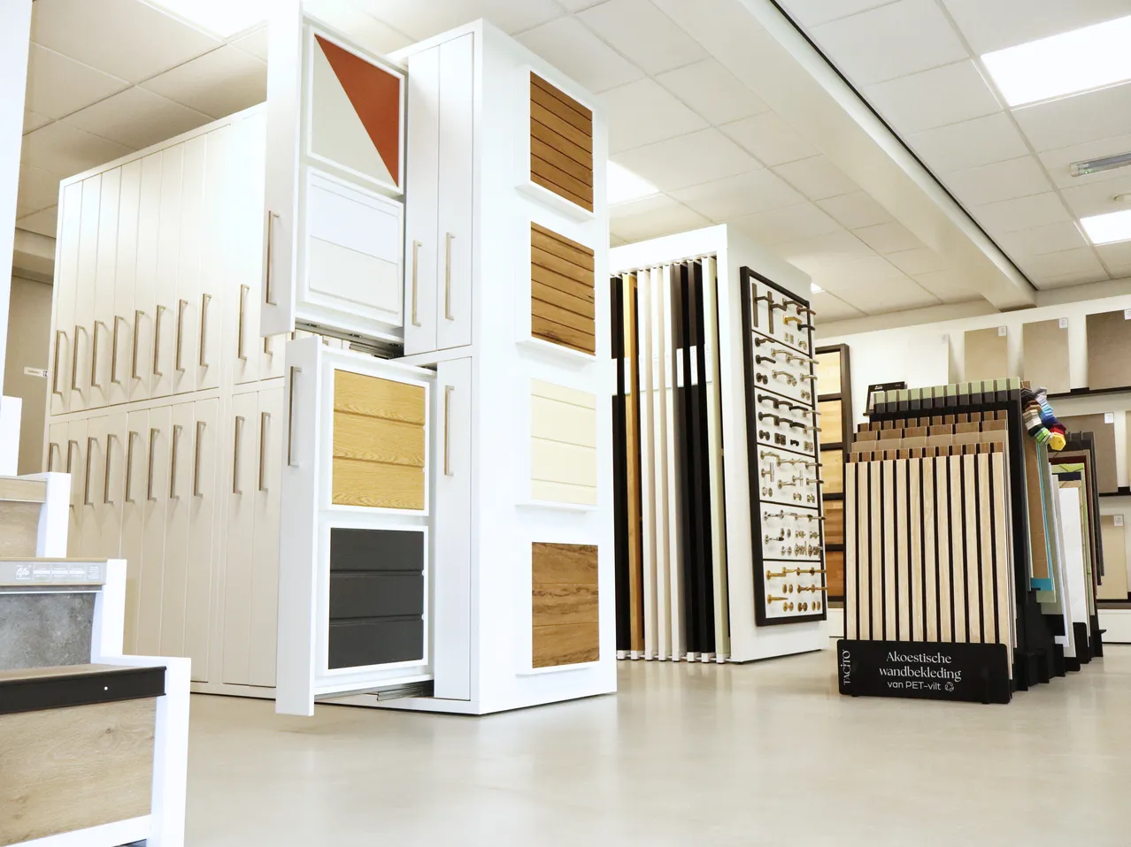 Wormerveer showroom 1