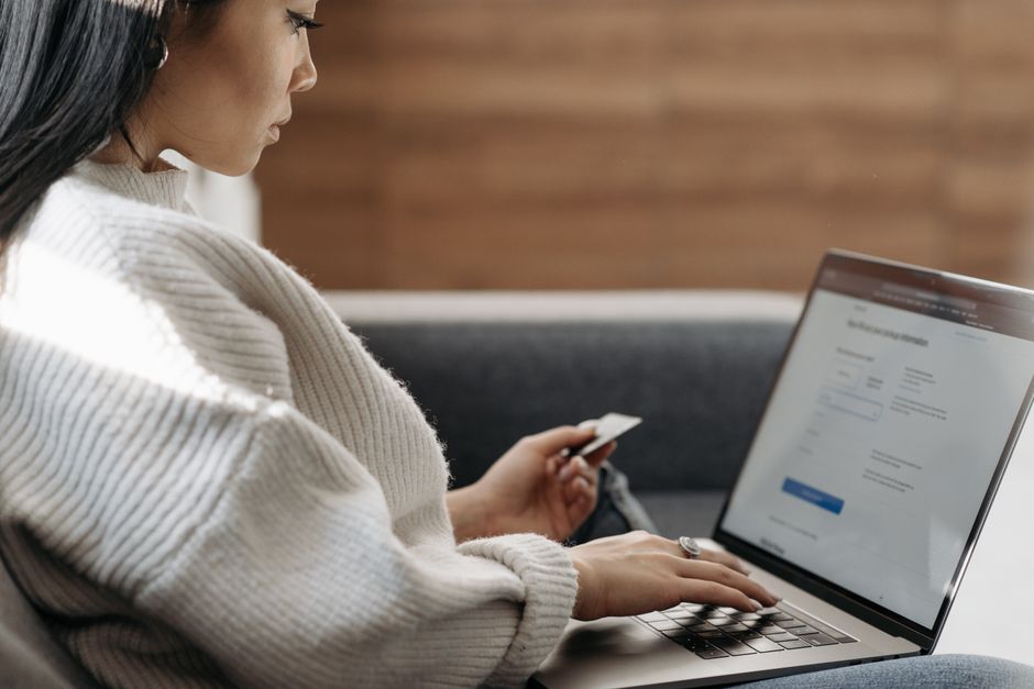Member reviewing a recurring billing statement online