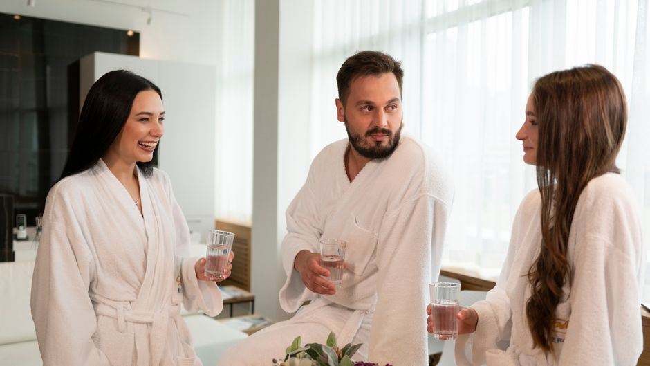 Members enjoying a wellness center together