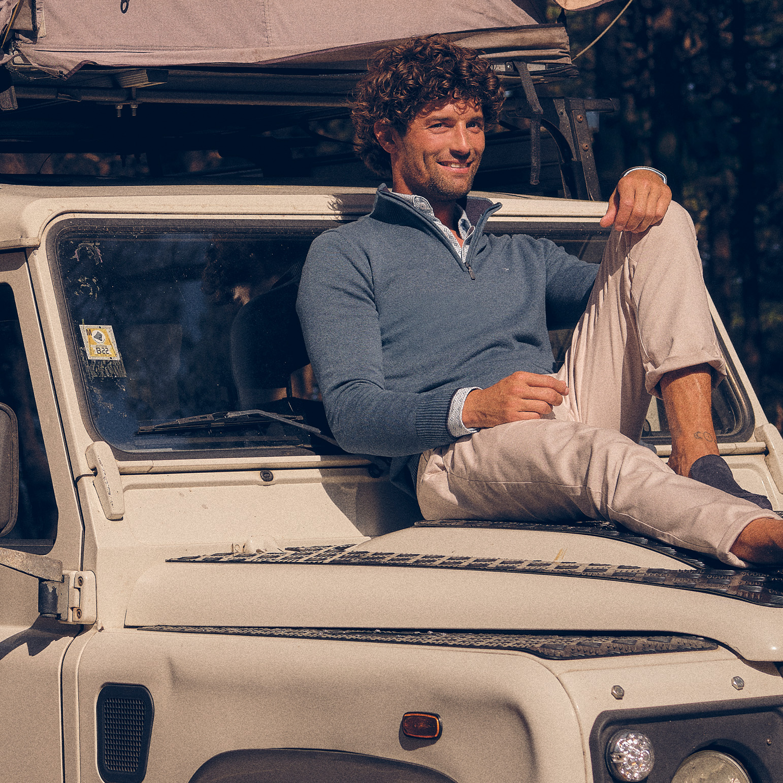 Campbell collectie SS25, model met outfit, schipperstrui