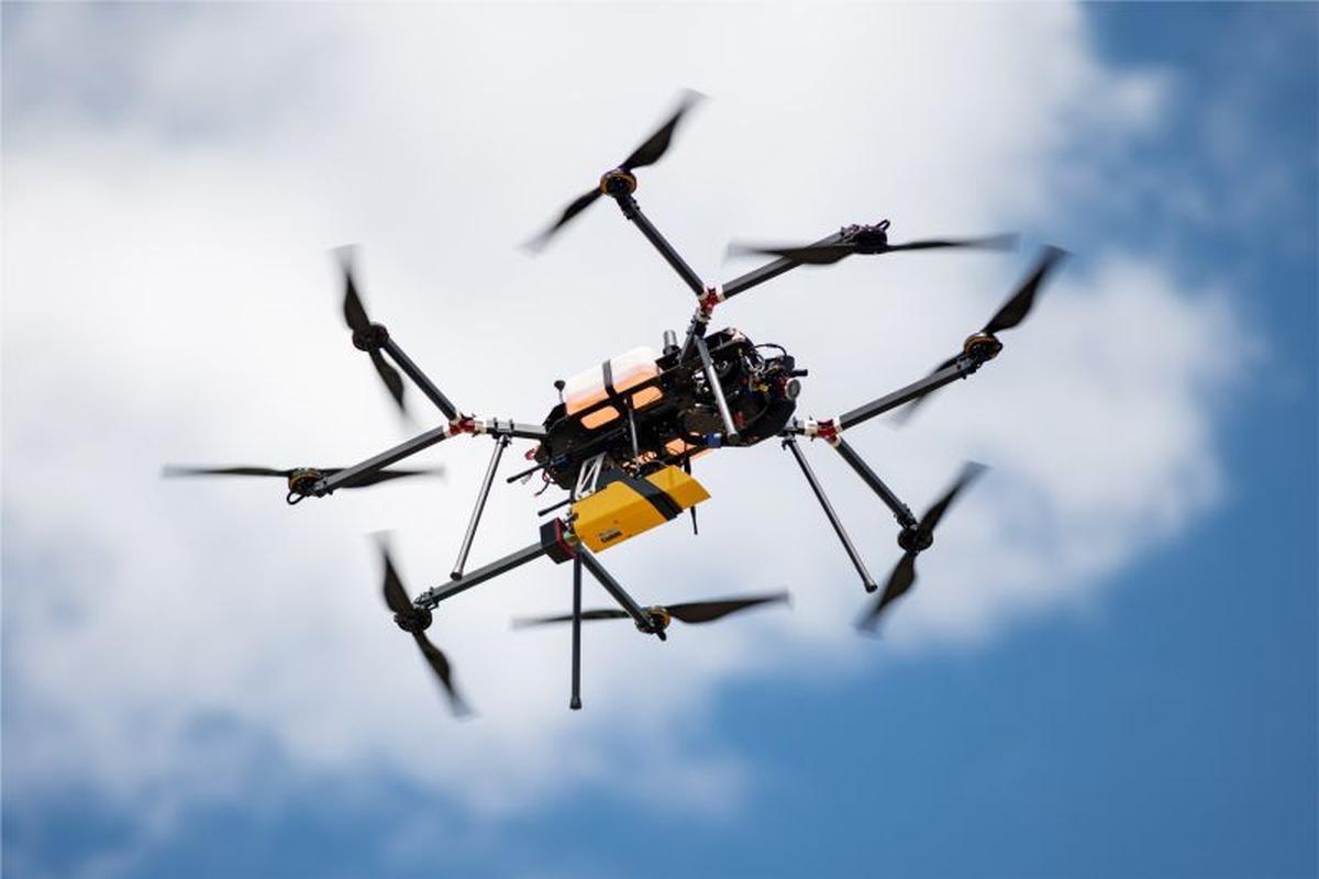 Hybrid LiDAR drone with YellowScan lidar