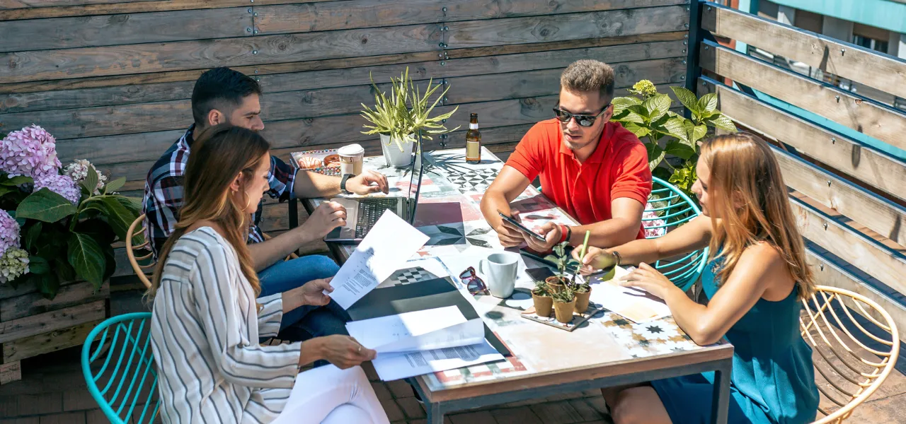Werken tijdens de zomervakantie 2026? Tips voor werkgevers