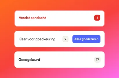 Urenstaten gesorteerd op prioriteit: Vereist aandacht (1), Klaar voor goedkeuring (2) met een knop Alles goedkeuren en Goedgekeurd (17)