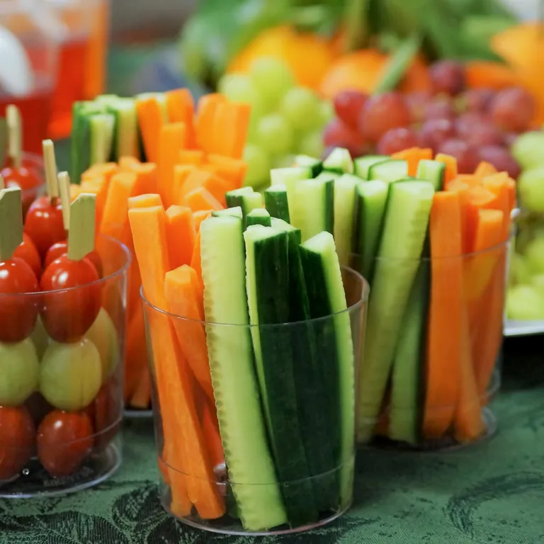 Groenten en fruit als gezonde traktatie op het werk