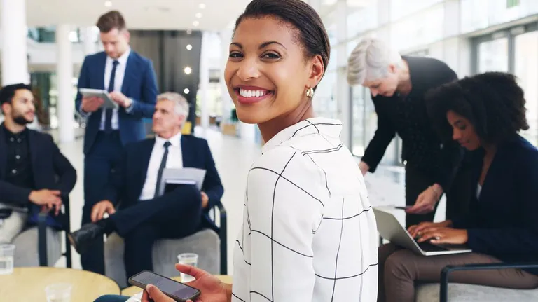 Modern digital workplace with employees collaborating virtually
