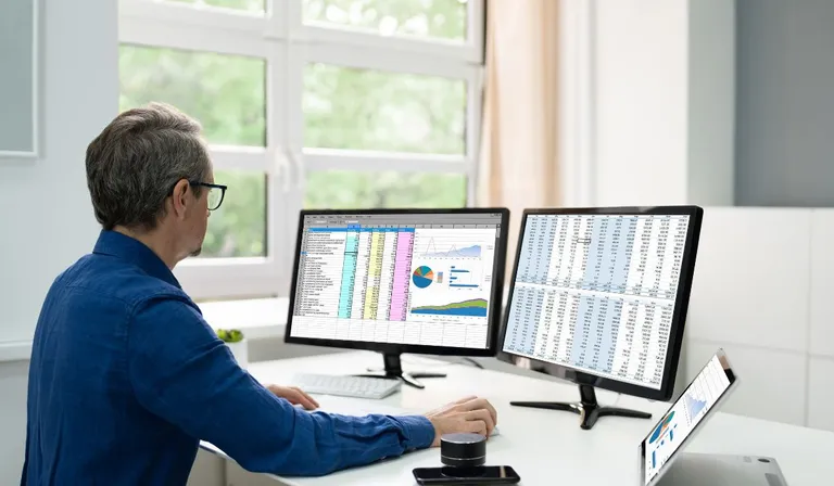 Capacity planning software dashboard