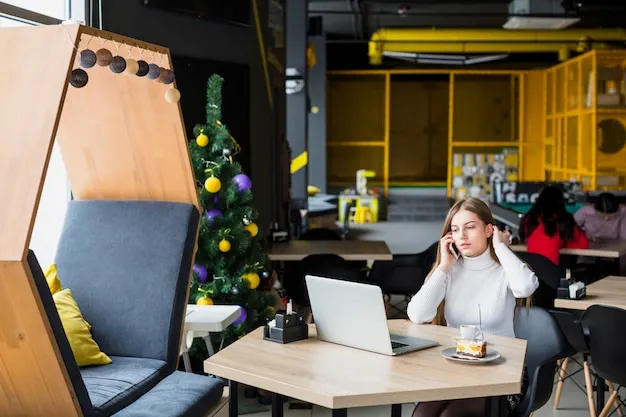 Arbeitsplatz mit eingerichteter Pausenecke