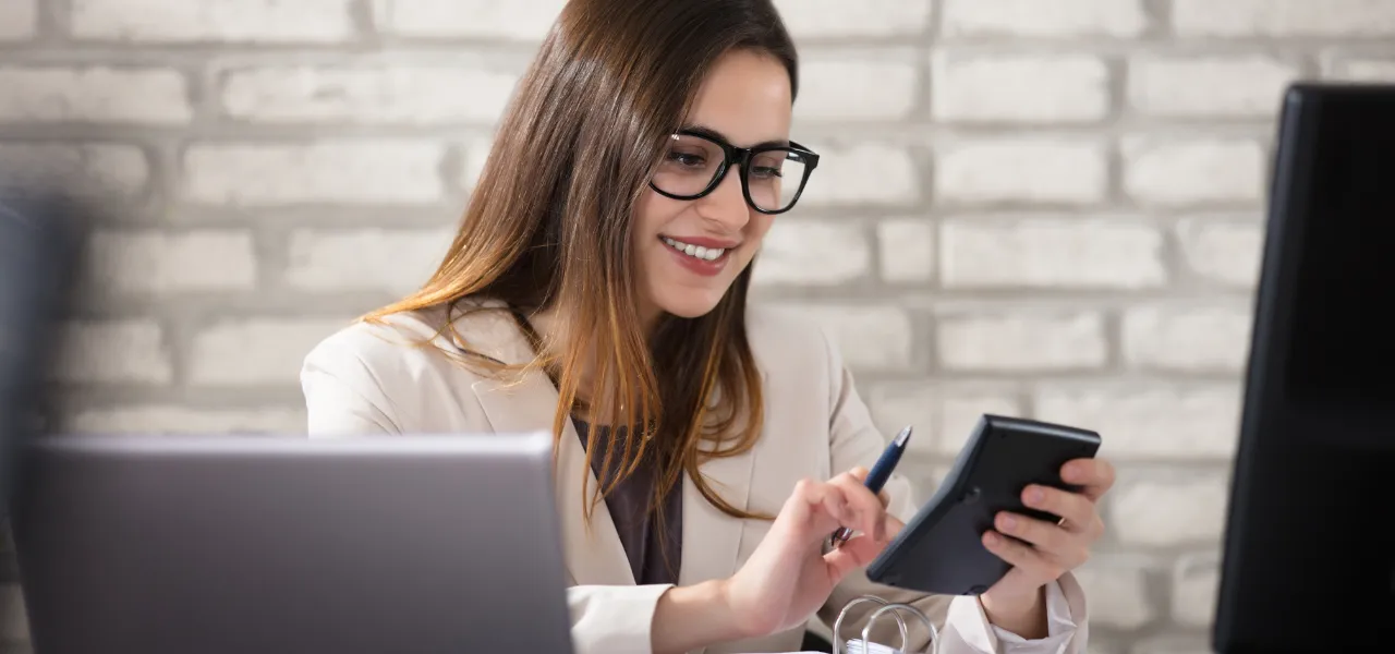 How to implement rolled-up holiday pay for irregular hours staff