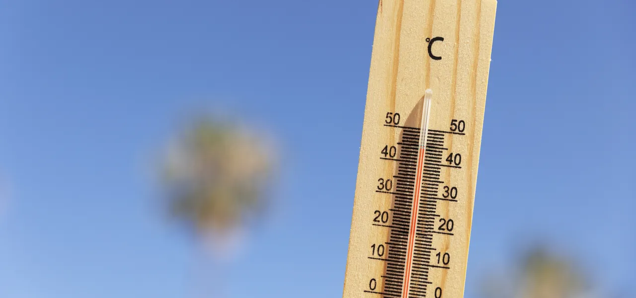 Hitzefrei Arbeit: Was du bei Sommerhitze wirklich tun musst und was gesetzlich gilt