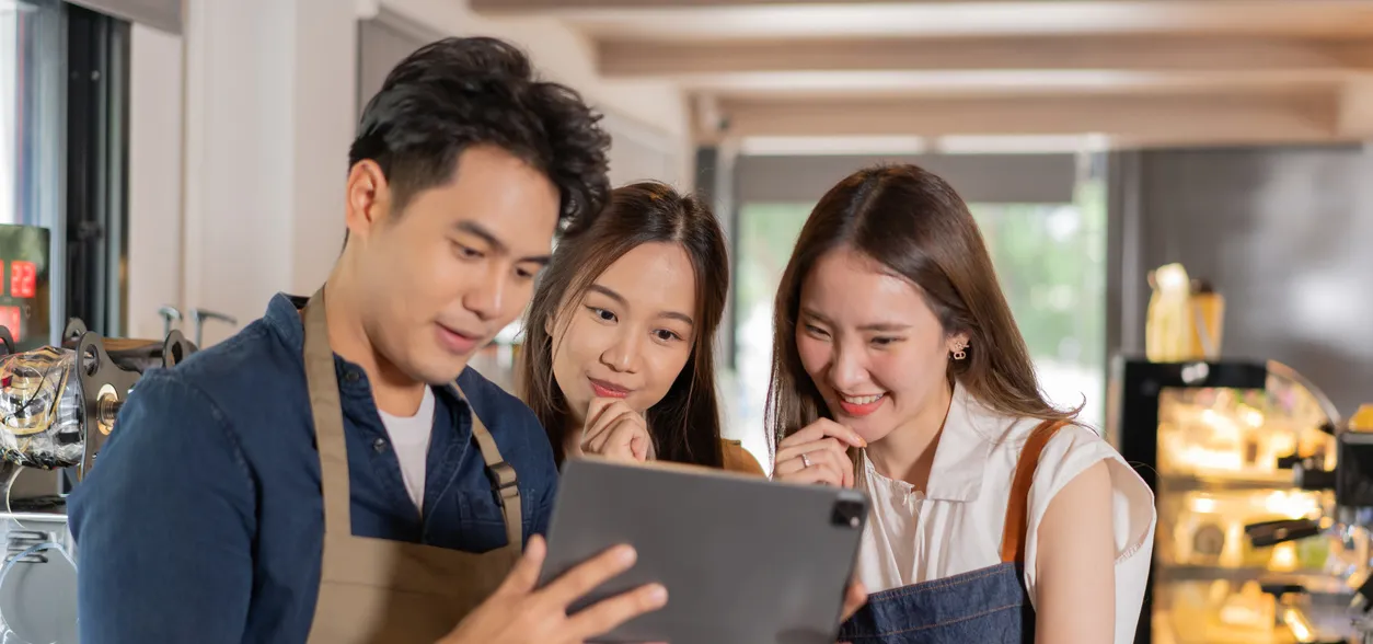 Employee availability: how to collect, manage and schedule around it