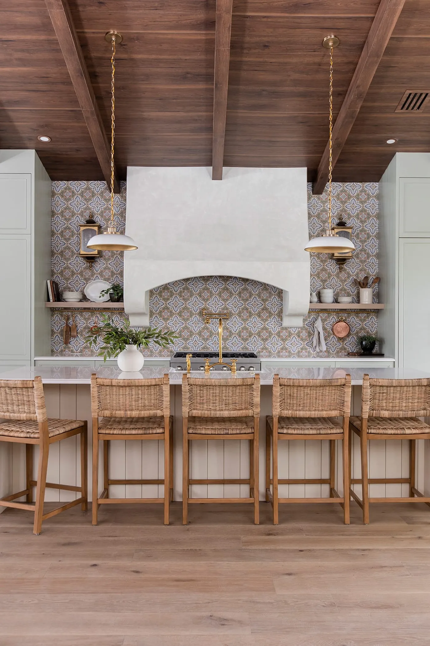 Spanish Revival home design — photo 8