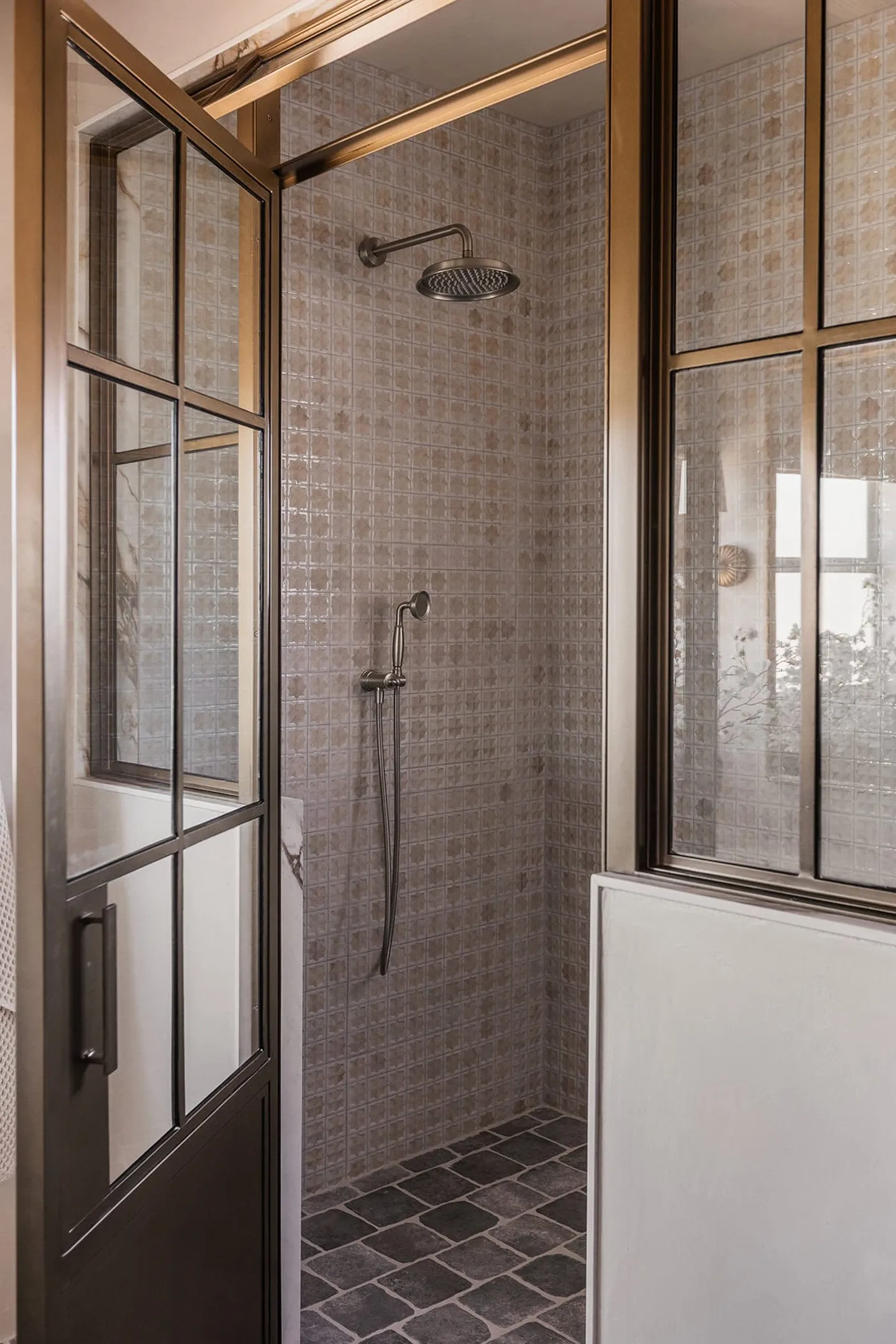 Spanish Revival home design — photo 1