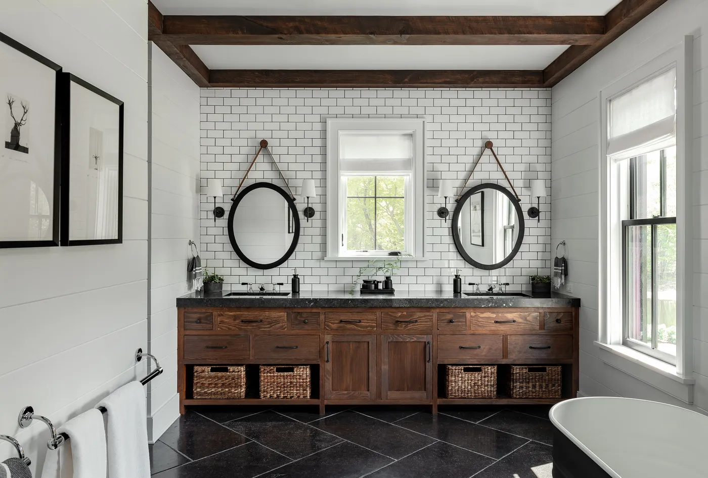Modern Farmhouse home design — photo 3