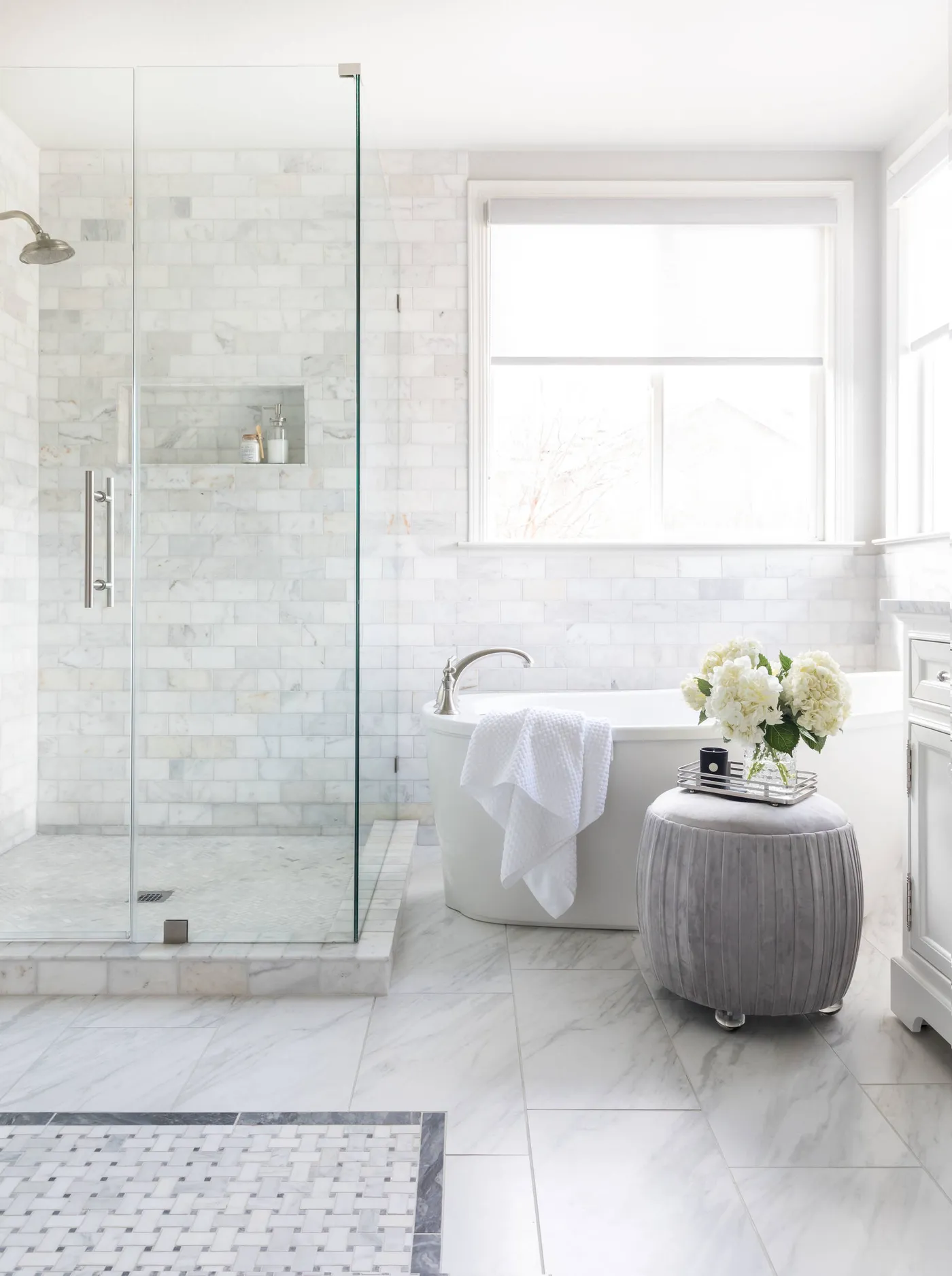 Transitional home design — photo 2
