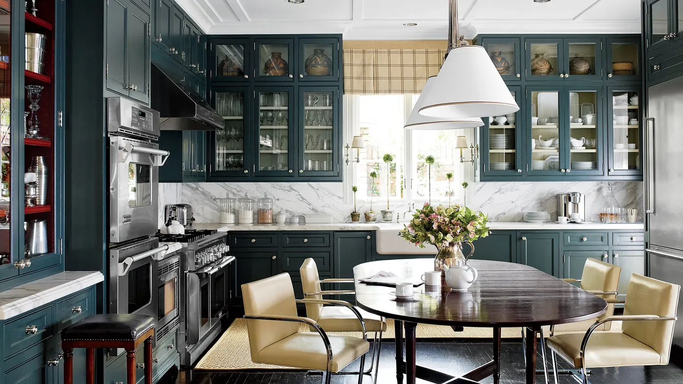 Traditional home design — photo 1