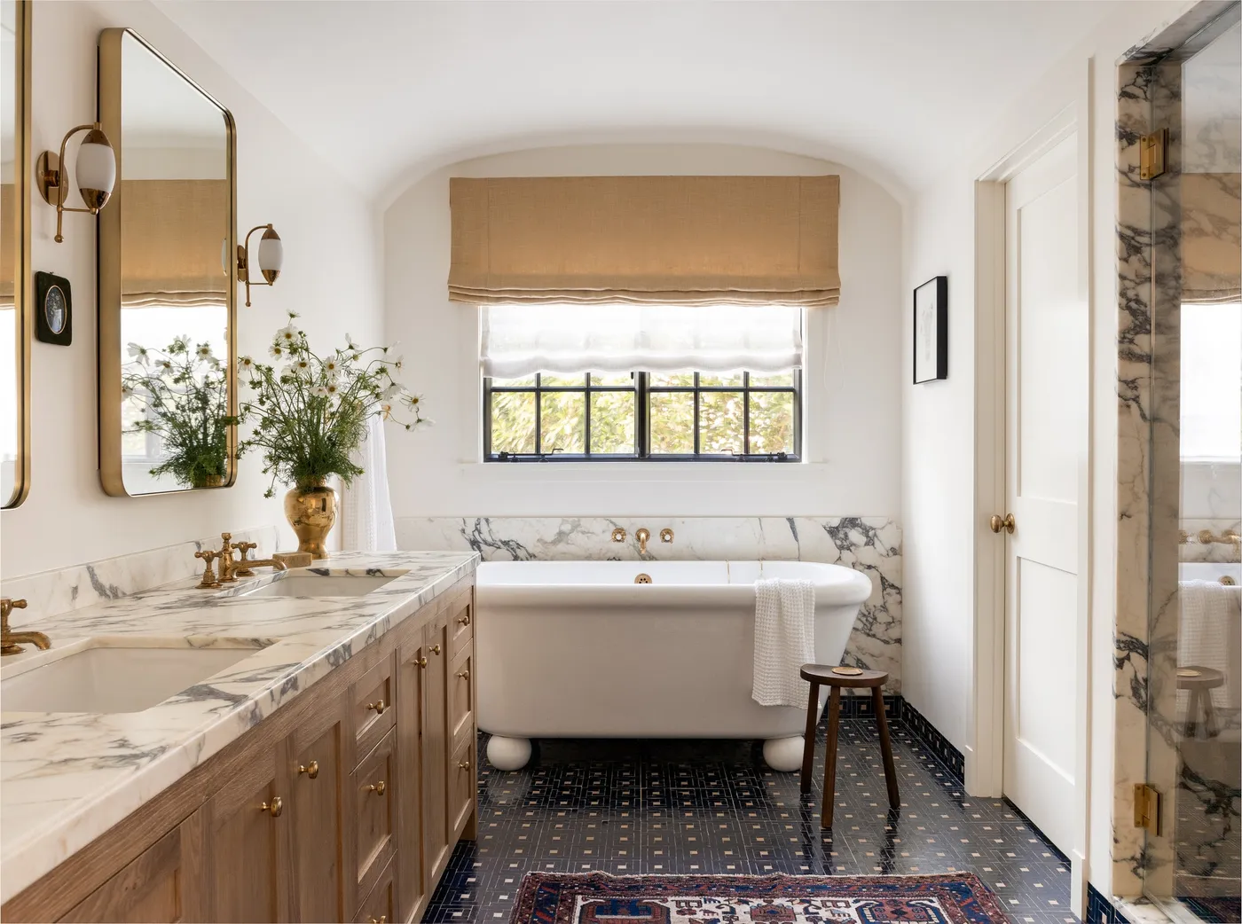 Traditional home design — photo 2